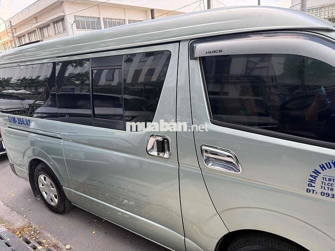 Toyota Hiace Đời 2010