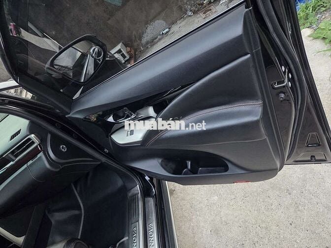 Toyota Innova Ventuner 34.000km 1 chủ sử dụng