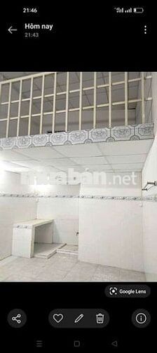 nhà trọ, có gác, cách 250met tới siêu thị Vincom Xuân Khánh.
