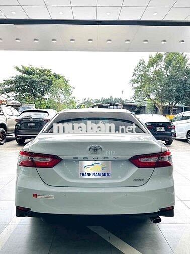 Toyota Camry 2.0G 2021 Trắng 47.000km