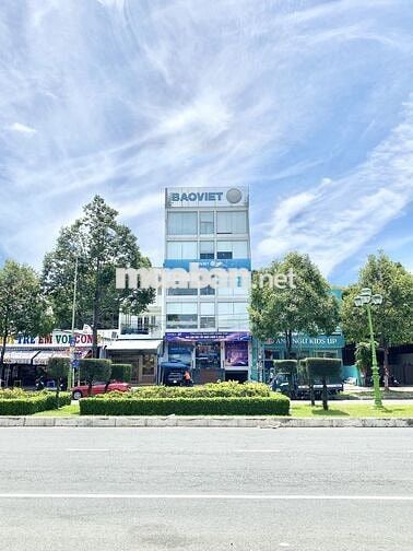 Cho Thuê Toà Nhà 1.600m2 Mặt Tiền 10m Võ Văn Kiệt Trung Tâm Cần Thơ 