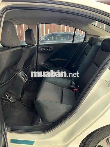 Honda City 1.5AT 2015 Trắng