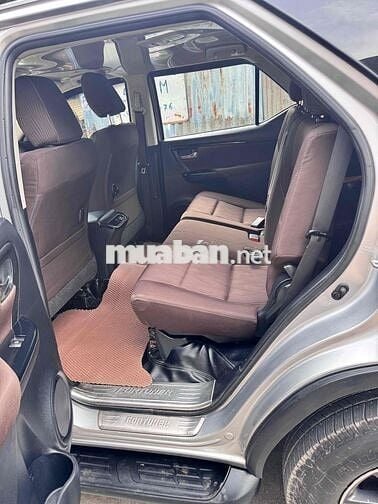 Toyota Fortuner 2017 Số sàn máy Dầu Bạc xe zin