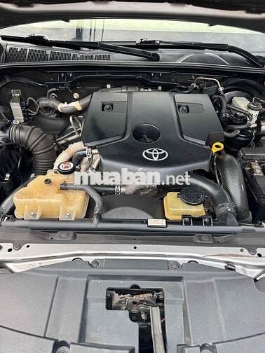 Toyota Fortuner 2017 Số sàn máy Dầu Bạc xe zin