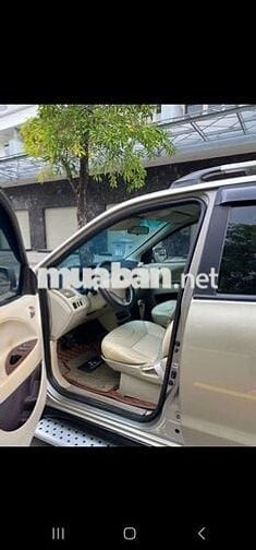 Mitsubishi Zinger 7 chỗ màu Vàng cát