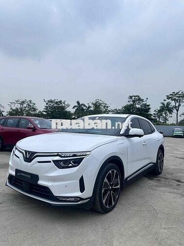 VinFast VF8 Plus 2023 Trắng 53000 km