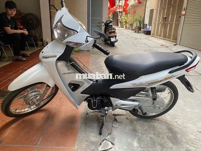 Honda Wave A Trắng bks 30Y7 2587 còn đẹp 8,8tr