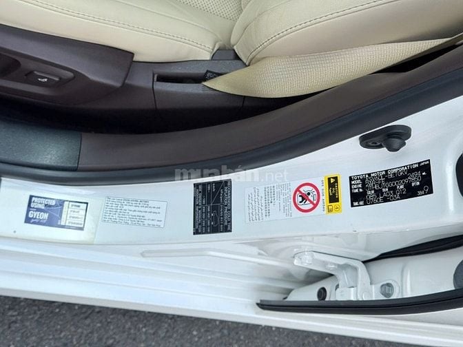 Bán xe LEXUS ES250 Mới như vừa bóc Seal, nguyên bản 100%