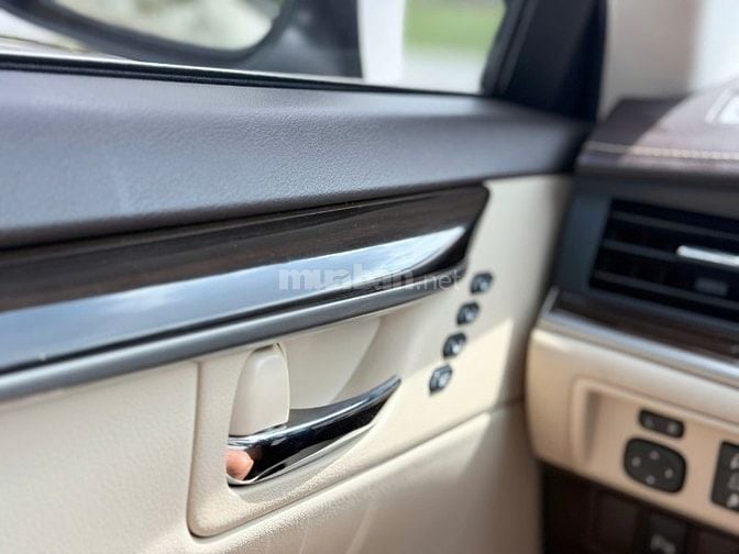 Bán xe LEXUS ES250 Mới như vừa bóc Seal, nguyên bản 100%