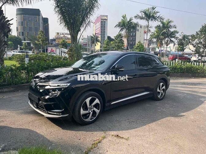VinFast VF8 Eco 2023 Đen 45.000km
