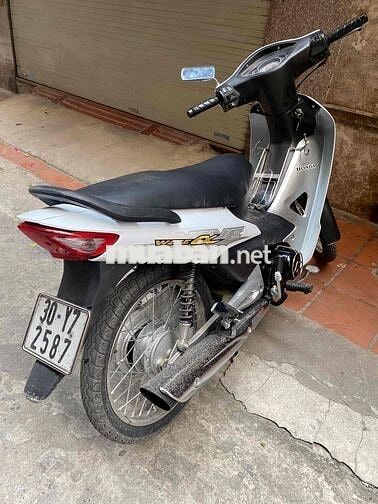 Honda Wave A Trắng bks 30Y7 2587 còn đẹp 8,8tr