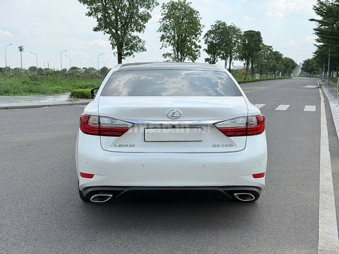 Bán xe LEXUS ES250 Mới như vừa bóc Seal, nguyên bản 100%