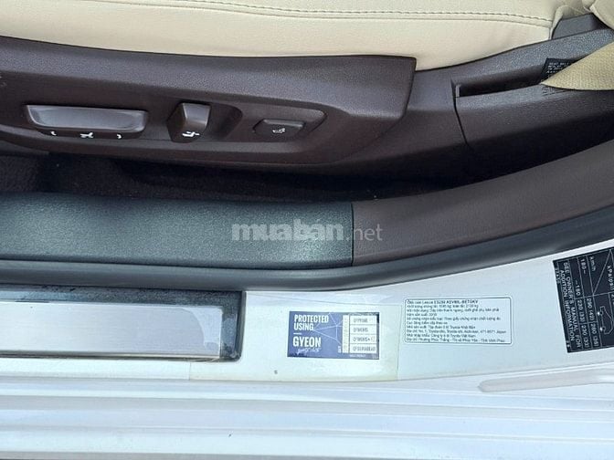 Bán xe LEXUS ES250 Mới như vừa bóc Seal, nguyên bản 100%