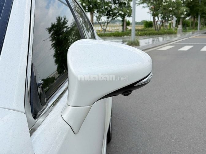Bán xe LEXUS ES250 Mới như vừa bóc Seal, nguyên bản 100%