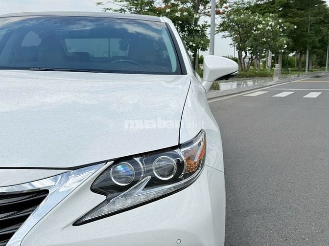 Bán xe LEXUS ES250 Mới như vừa bóc Seal, nguyên bản 100%