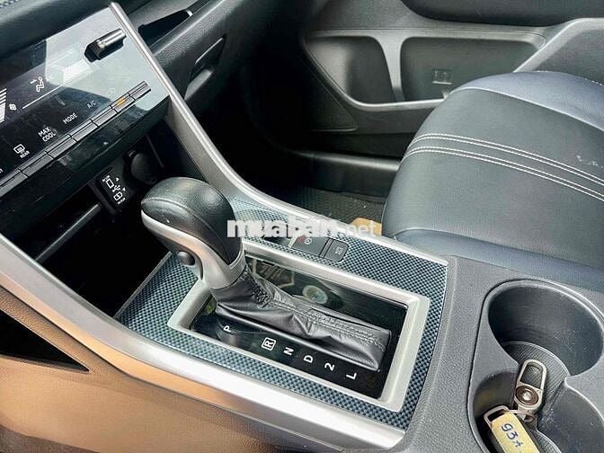 Mitsubishi Xpander Cross 2023 1.5L AT Trắng