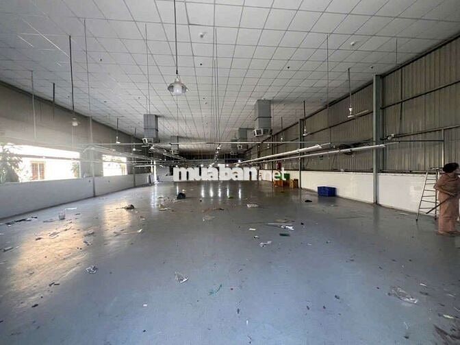 Cần Cho thuê xưởng P.Hiệp Thành .Q12 .DT 800m.giá 77 triệu  TL