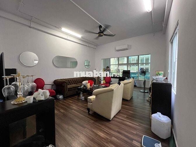 Văn Phòng KD Ngay Mặt Tiền Cao Tháng Q3 - 55m2 - (ngang 4,5m dài 12m)