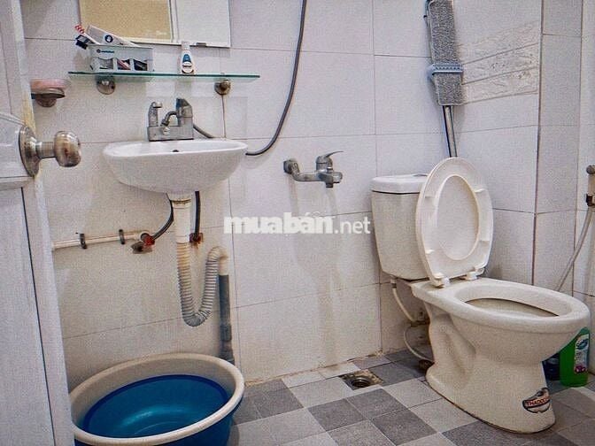 Cho thuê căn hộ 3 PN 74m giá 6500k/tháng, điện nước giá nhà nước