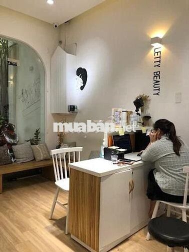 Cho Thuê MB Trệt Kinh Doanh +  Kèm Sân Trống - Phường Bến Thành