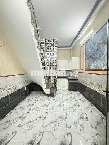 Gởi ACE phí 2%..Chính chủ bán nhà MT đường số 4..Xây 2 lầu kiên cố