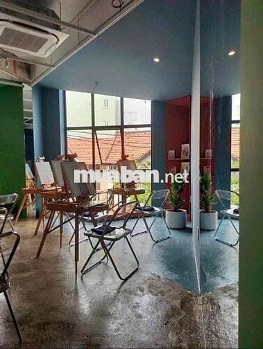 Cho thuê toà nhà toạ lạc tại MT Trần Quý Khoách, vị trí đắc địa khu Tâ