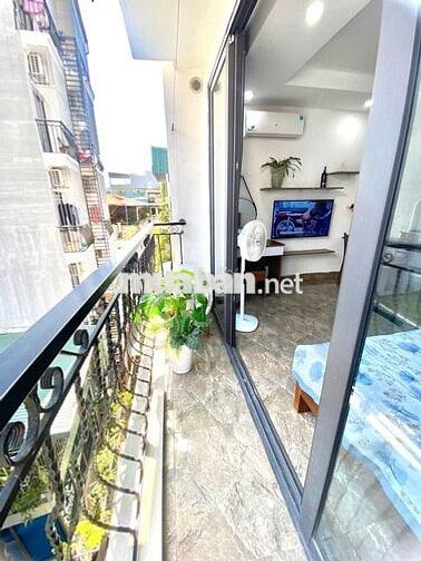 Cho Thuê Căn Hộ Tại Ngã tư Sở, Thanh Xuân, Ban Công VIEW Thoáng oto đỗ