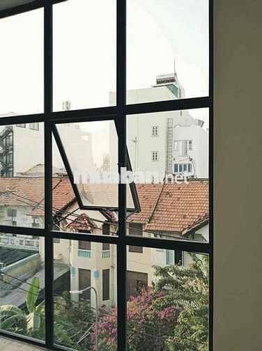 Cho thuê toà nhà toạ lạc tại MT Trần Quý Khoách, vị trí đắc địa khu Tâ