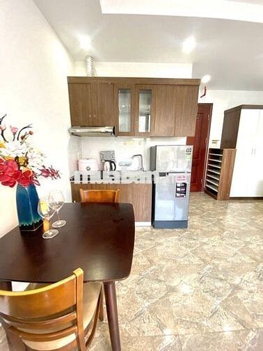 Cho Thuê Căn Hộ Tại Ngã tư Sở, Thanh Xuân, Ban Công VIEW Thoáng oto đỗ