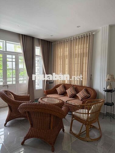 CHO THUÊ BIỆT THỰ CAO CẤP TẠI QUẬN Ngũ Hành Sơn - ngay Hồ Xuân Hương