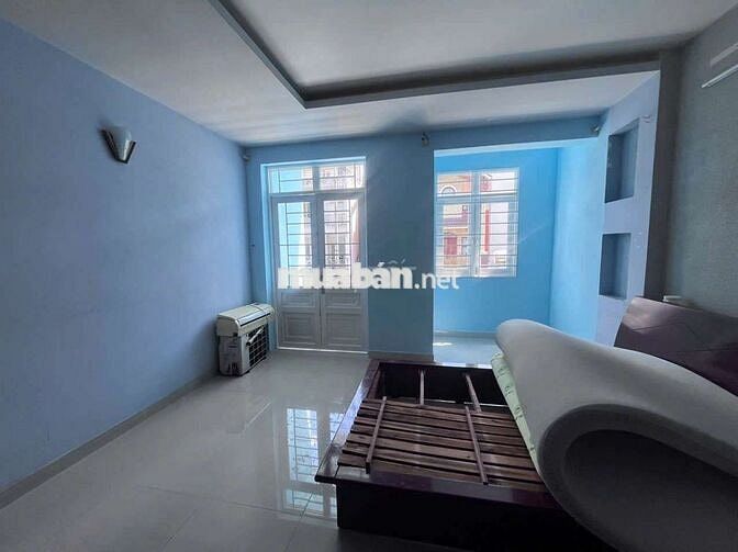 CHO THUÊ NHÀ MẶT TIỀN 1 TRỆT 2 LẦU, SÂN THƯỢNG, DT 4,5 ×20 CÓ 4PN,3WC