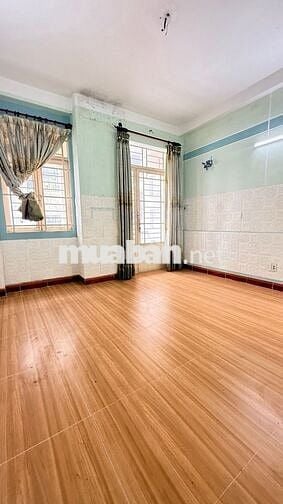 CHÍNH CHỦ BÁN GẤP NHÀ 3 TẦNG PHẠM VĂN CHIÊU 40M2 CHỈ 5TỶ6 TL