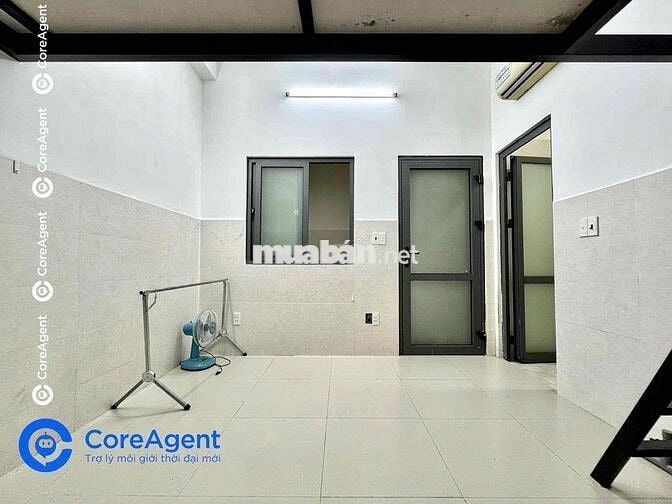 Phòng Ngay Chợ Tân Hương Rộng Rãi Thoáng Mát Giá Rẻ