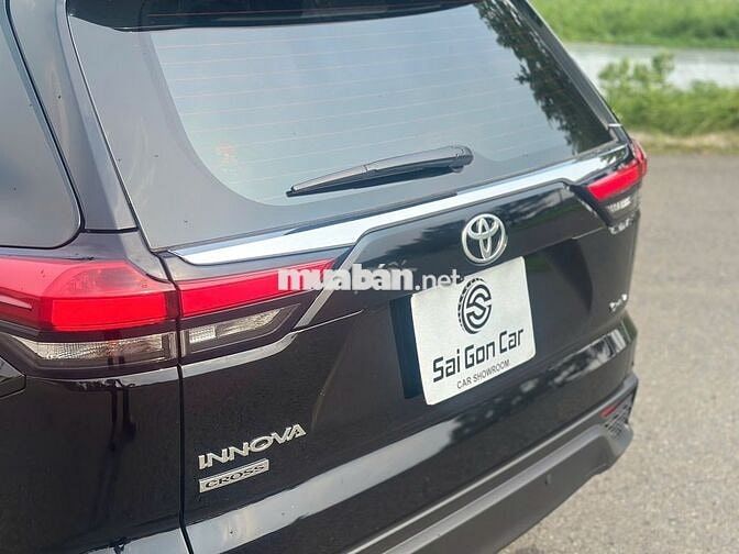 Toyota Innova Cross HEV 2026 Hybrid Đen