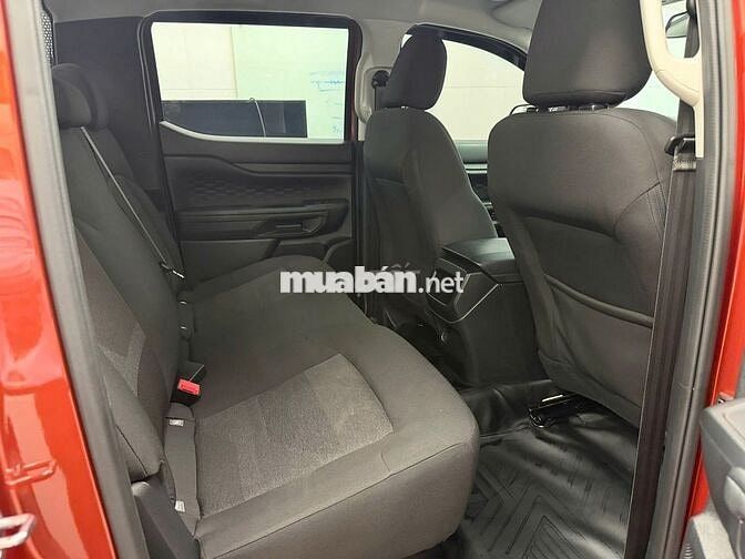 Ford Ranger XLS AT 2024 Tự động Cam 15.000km