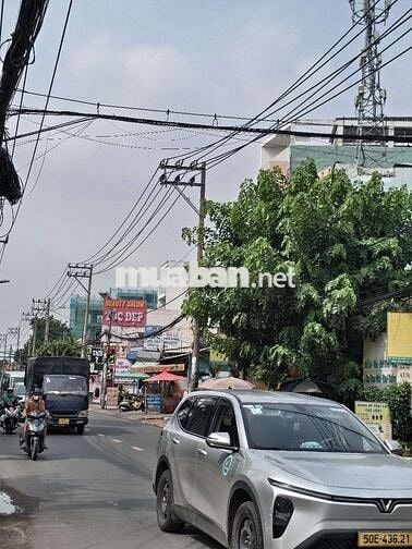 Cho thuê nhà Mã Lò 4,5x27 trệt lầu giá 13tr cọc 2 tháng 