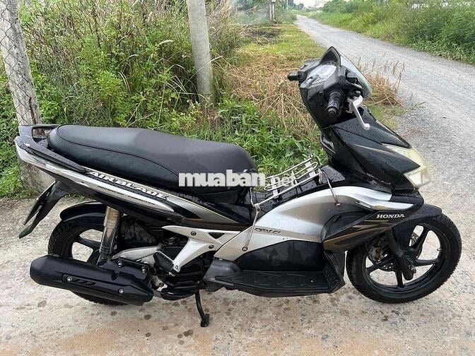 Honda Air Blade 110 FI Đen Zin êm ngon