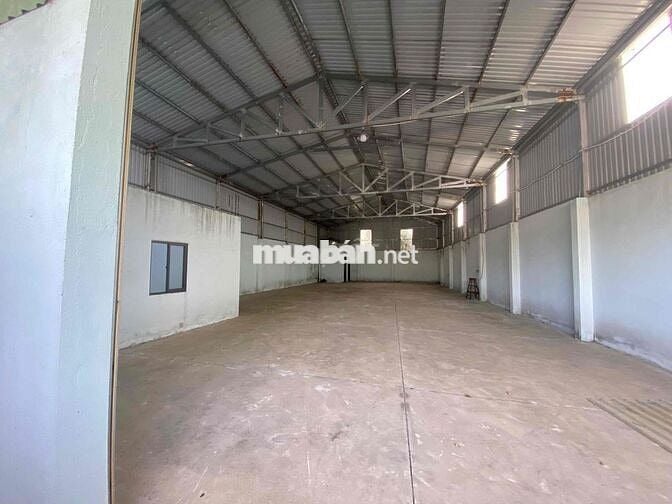 cho thuê kho xưởng 10x35 giá 15tr ( thương lượng)