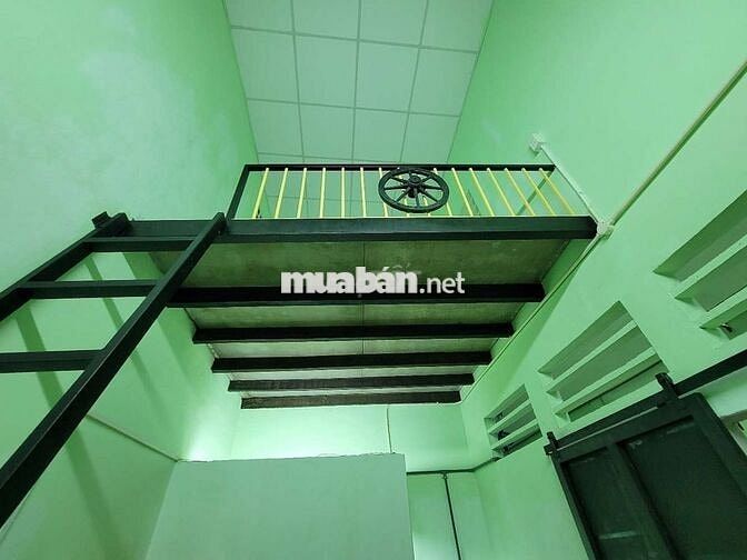 Phòng trọ gác 2.5m ngay Ngã Tư Bốn Xã