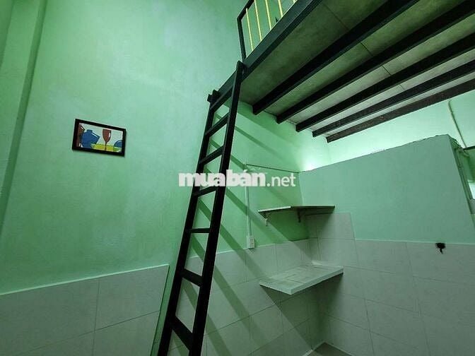 Phòng trọ gác 2.5m ngay Ngã Tư Bốn Xã