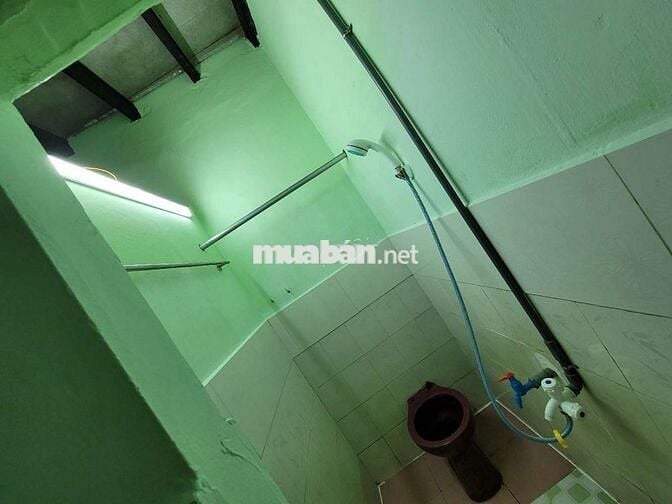 Phòng trọ gác 2.5m ngay Ngã Tư Bốn Xã