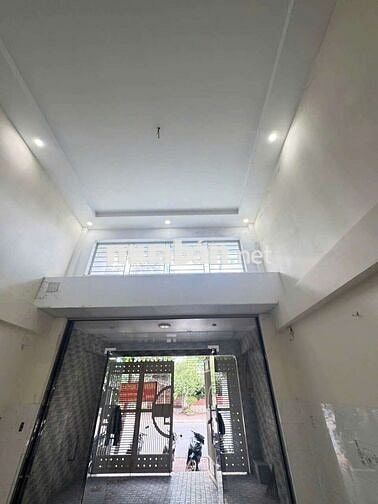 Cho thuê nhà mặt tiền Lê Bôi, P7,Q8 4.5x19m 4 tấm 4 phong kinh doanh