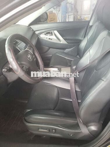 Toyota Camry Xăng màu Đen 5 chỗ