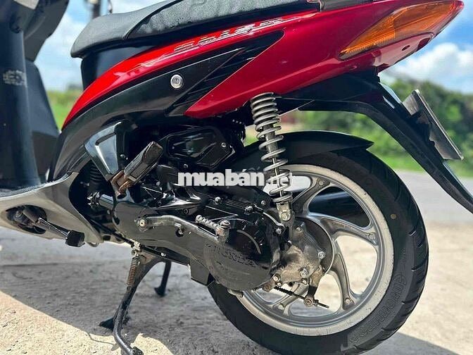 Honda Click 2011 màu Đỏ