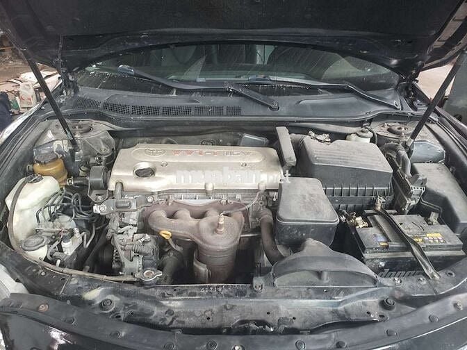 Toyota Camry Xăng màu Đen 5 chỗ
