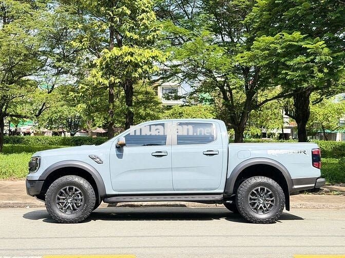 Ford Raptor 2025 Xám 33.000 KM
