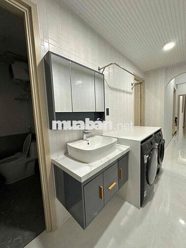 Kẹt tiền chữa bệnh cần bán gấp ra nhanh căn nhà hẻm 2m