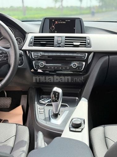 Bán xe BMW 320i LCi ( Full đồ chơi M.sport ), sản xuất 2016 mới đẹp