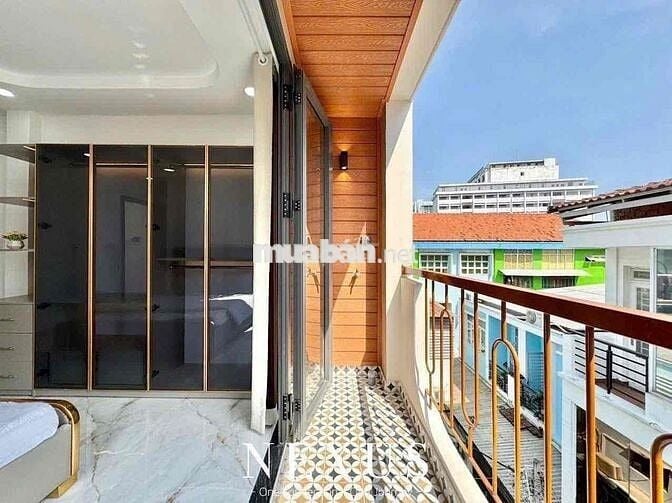 CHO THUÊ CĂN HỘ BAN CÔNG MỚI TOANH 100% Ở HAI BÀ TRƯNG QUẬN 1 GIÁ RẺ