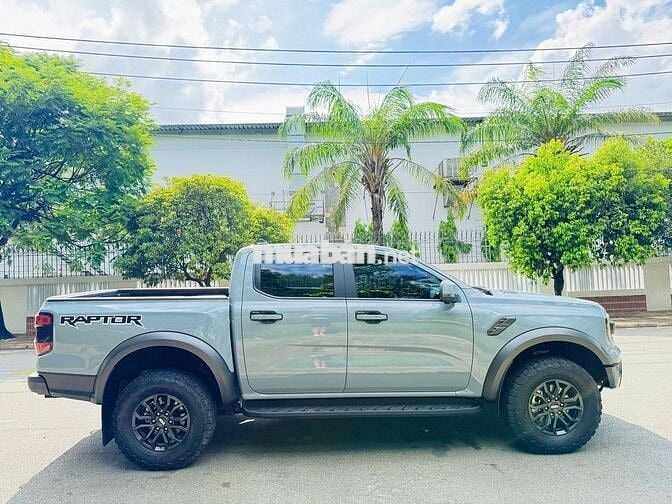 Ford Raptor 2025 Xám 33.000 KM